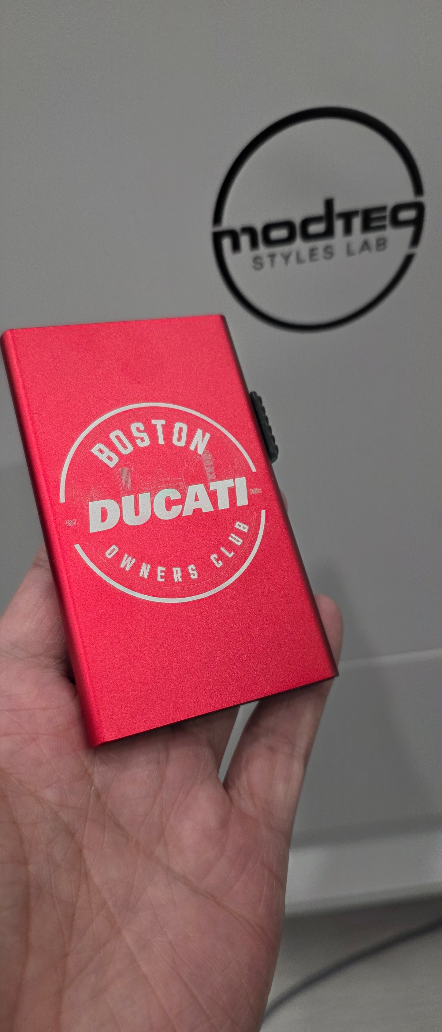 Anodized Aluminum Compact Card holder